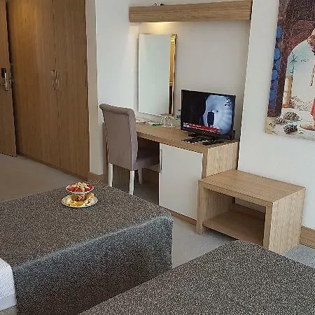 Ozyigit Hotel Antália
